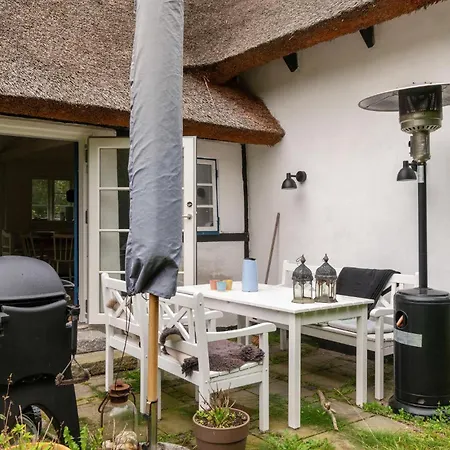 3 Bedroom In Holiday home